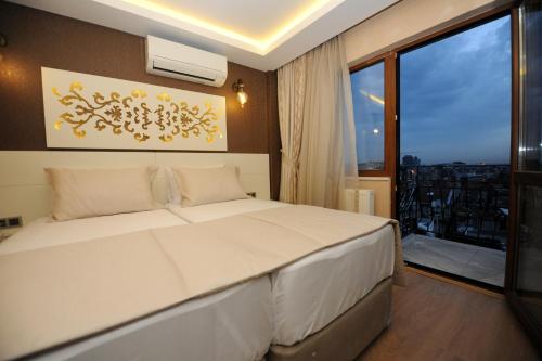 Standard Double or Twin Room with Balcony