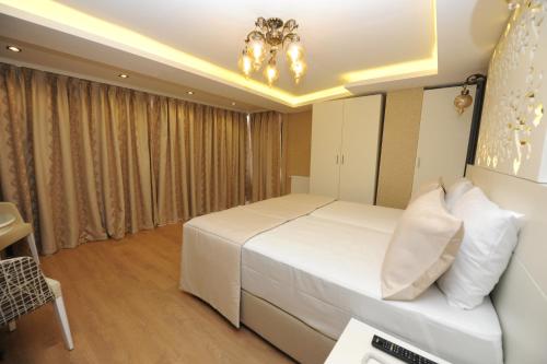 Superior Double or Twin Room with Balcony