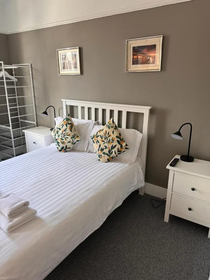 Double Room with Bathroom No. 4