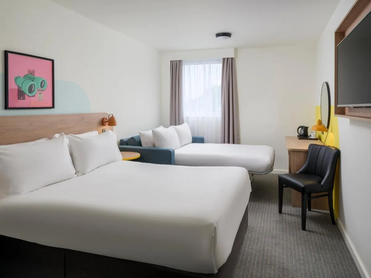 Premium King Room with Sofa Bed - Kids Theme