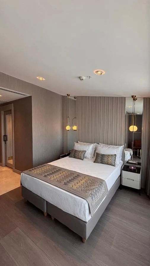 Deluxe Çift Kişilik Oda - Balkonlu