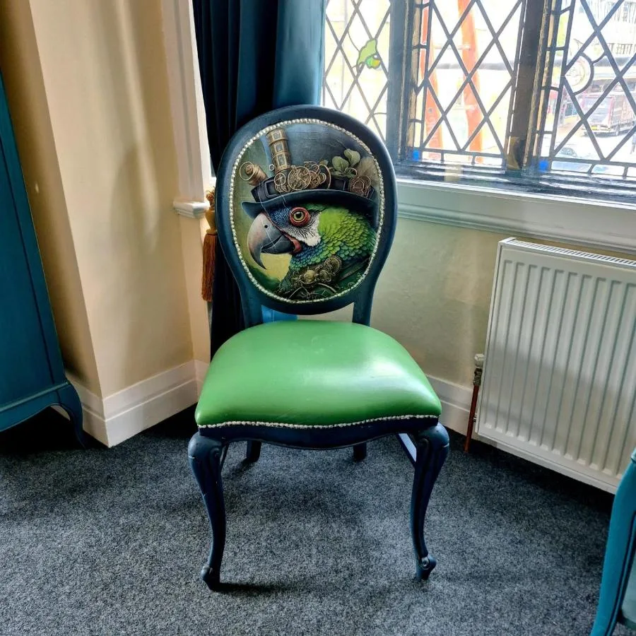 Deluxe Queen Suite