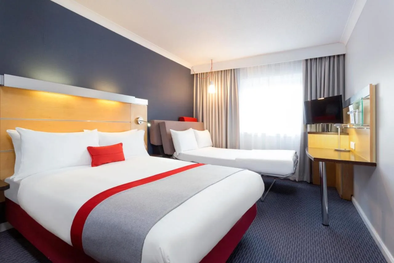 Standard Double Room with Sofa Bed and Free Hot Breakfast