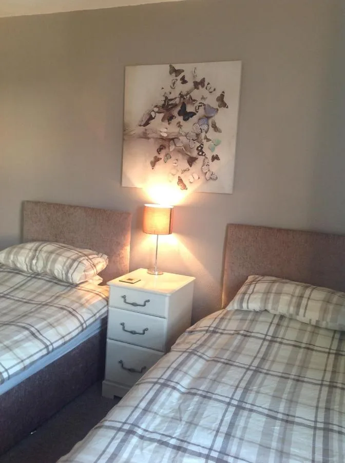 Twin Room with Shared Bathroom