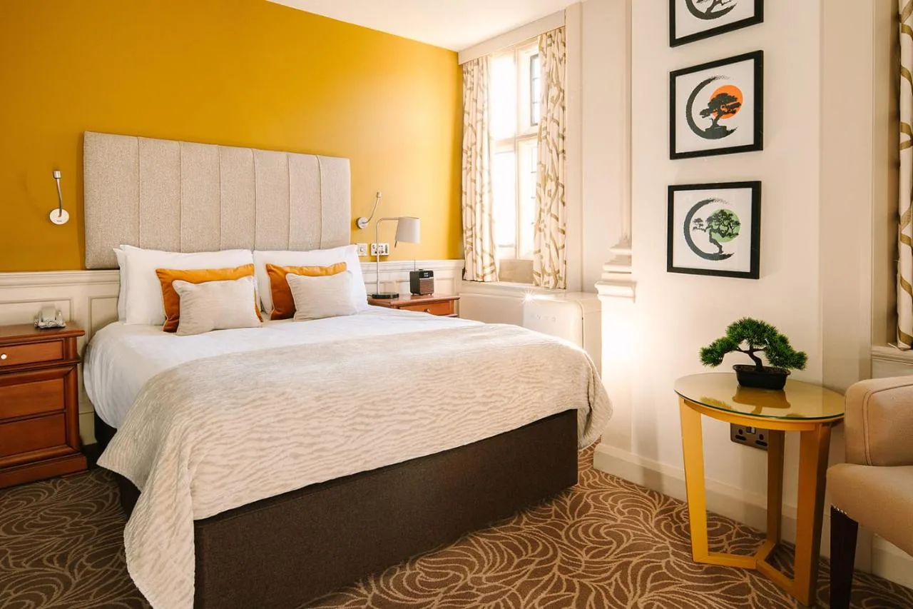 Superior King Suite