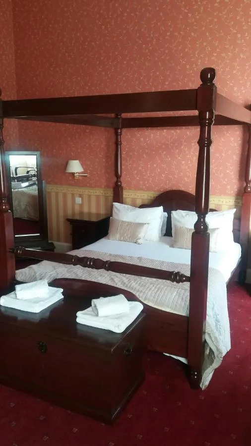 Double Room with Four Poster Bed