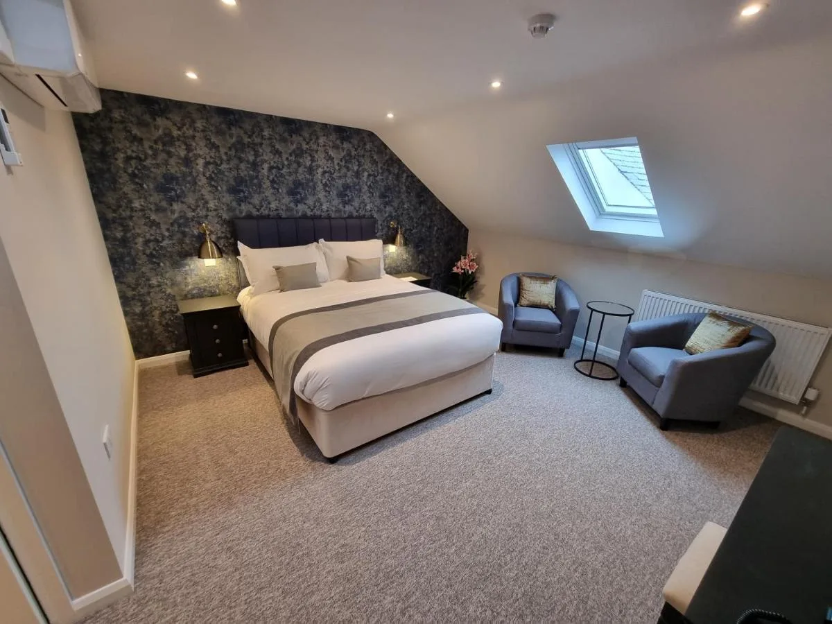 Superior King Room