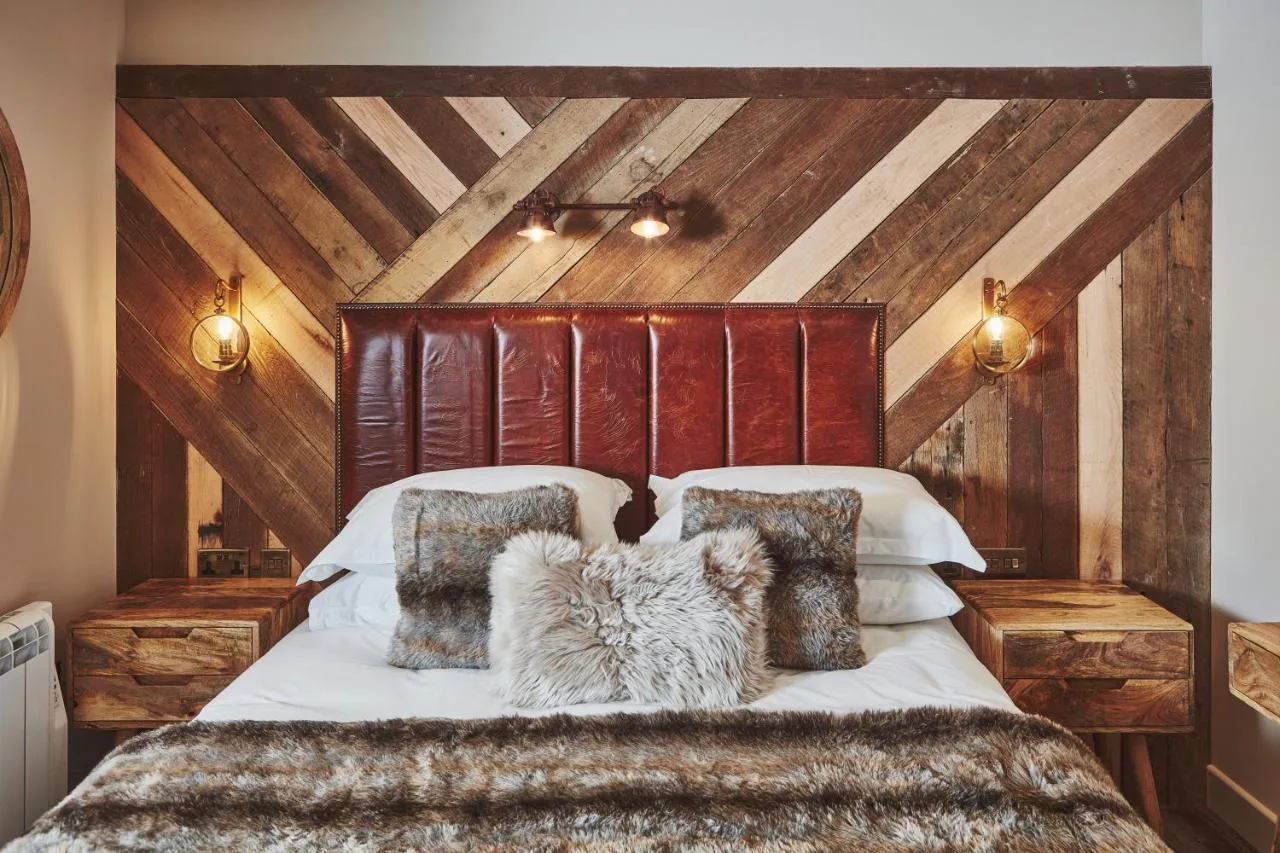 Garrison Suite