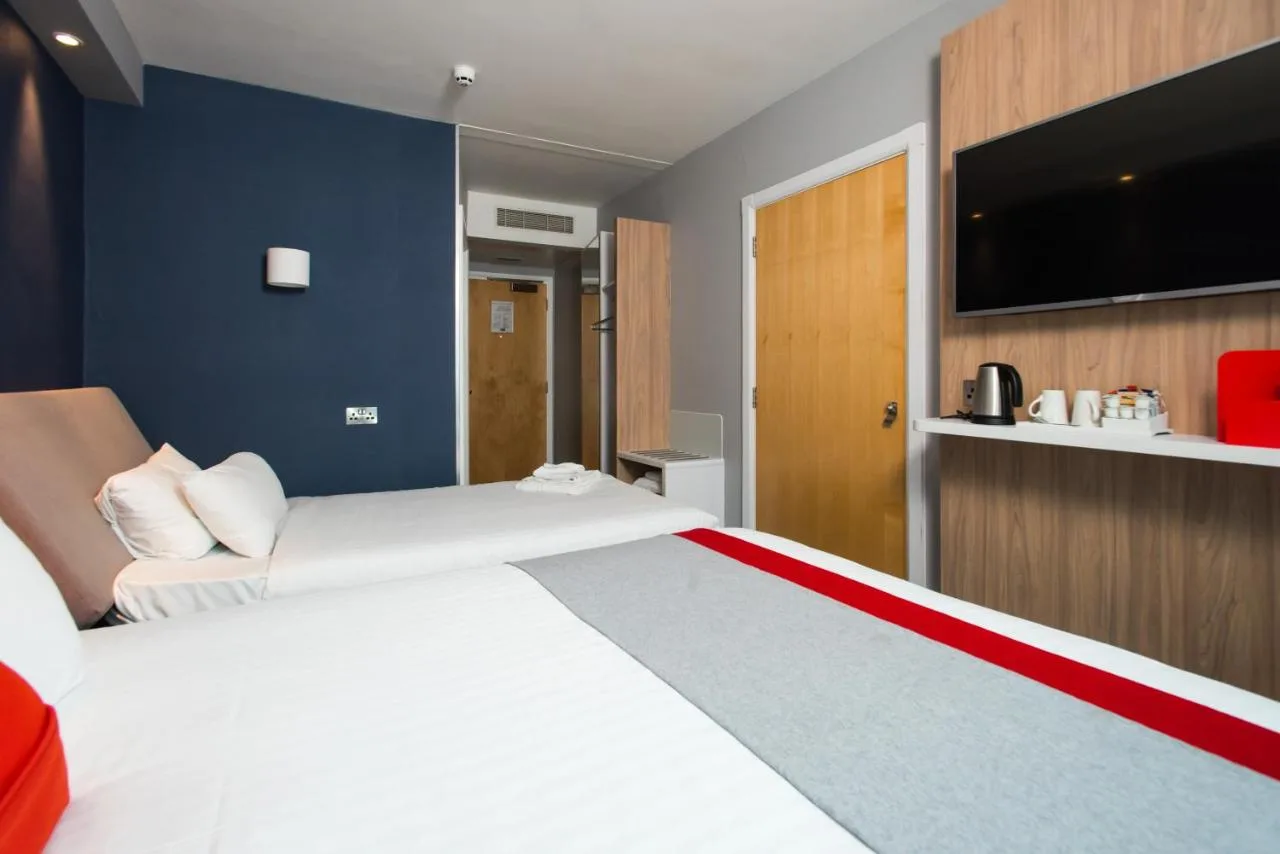 Standard Double Room with Single Sofa Bed and Free Hot Breakfast