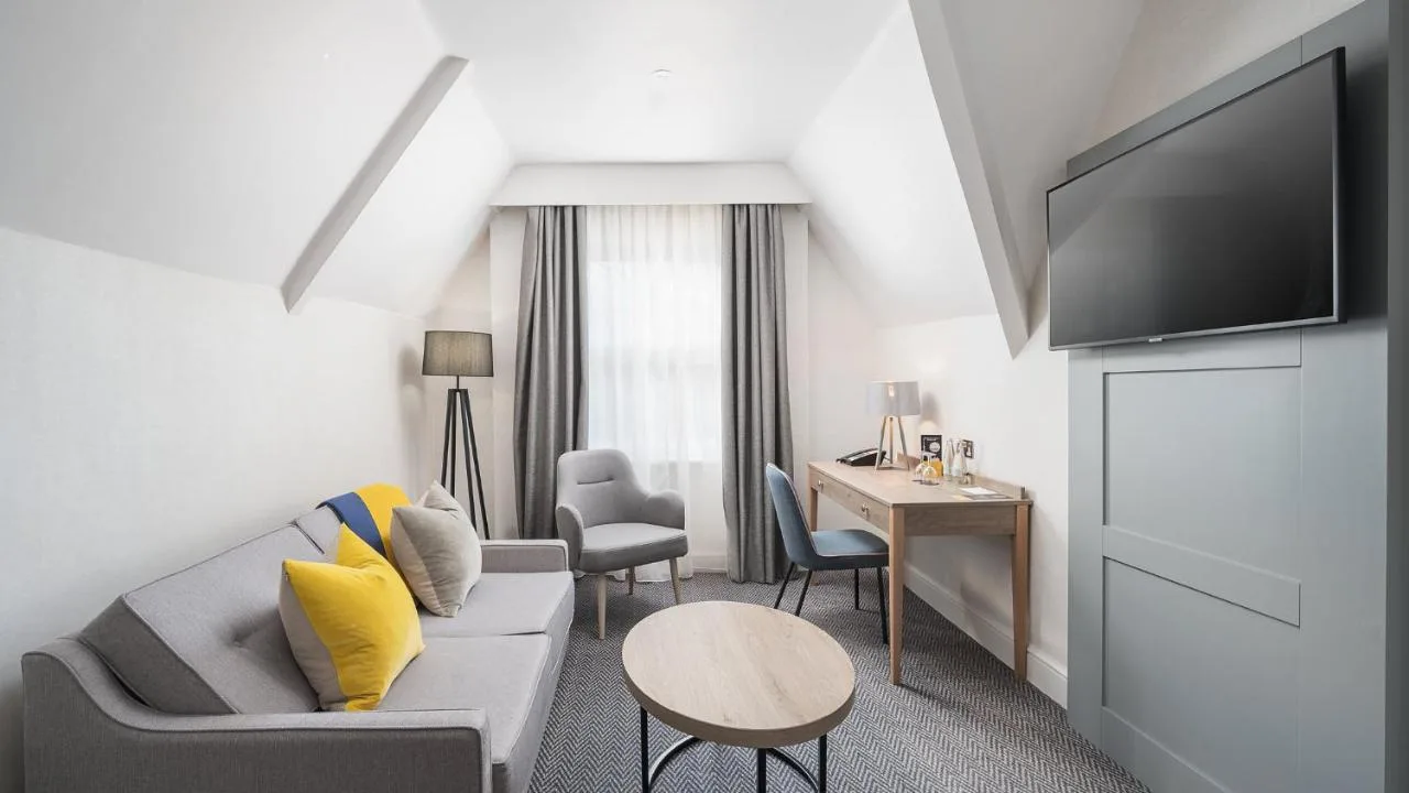 Super King Suite with Sofa Bed