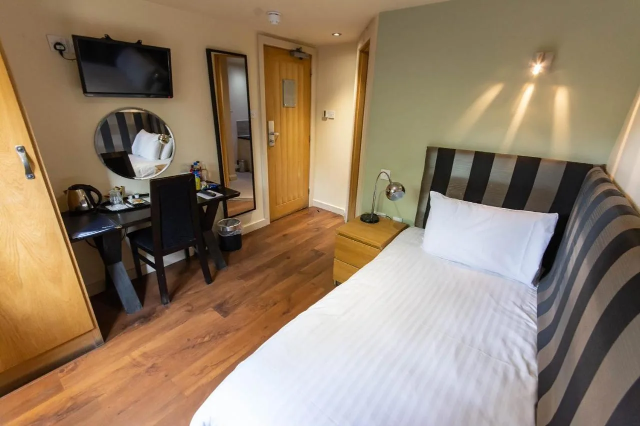 Single Room - Main House