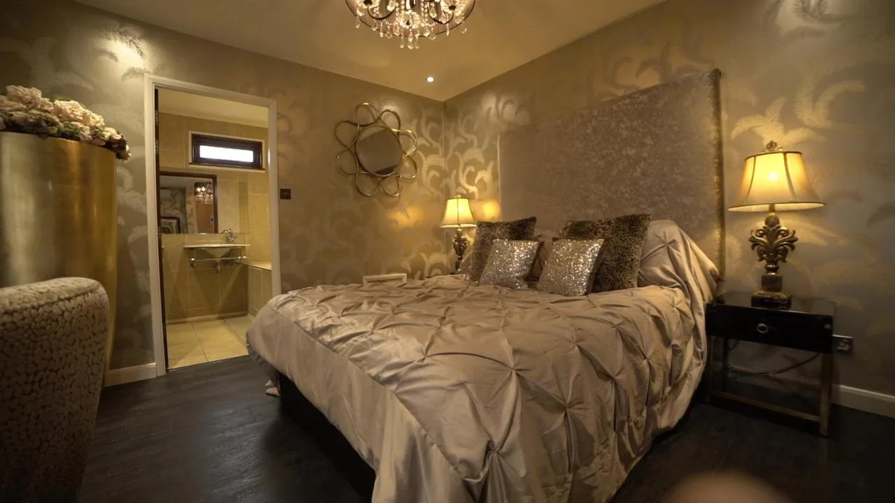 Suite with Spa Bath