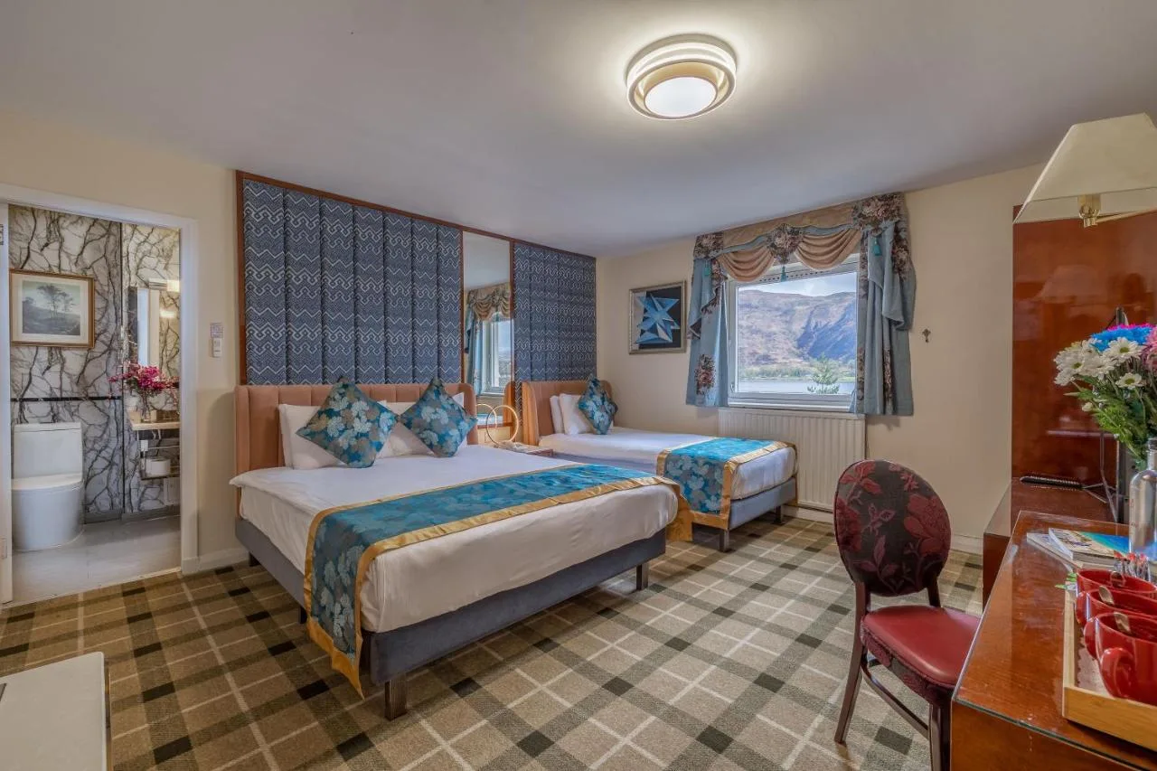 Deluxe Family Room with Loch View