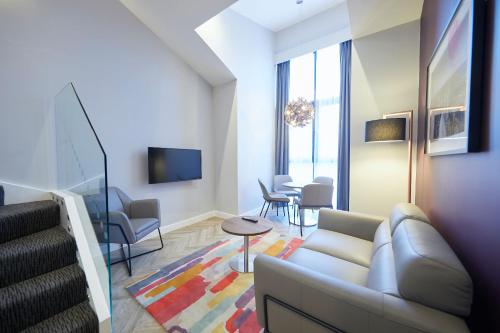 Manzaralı Loft Süiti
