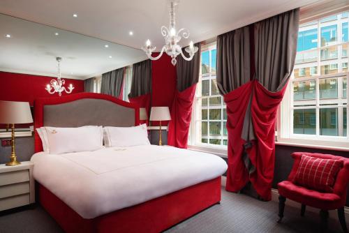 Superior King Room