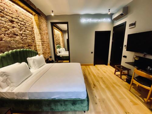 Standard Double Room - Courtyard View