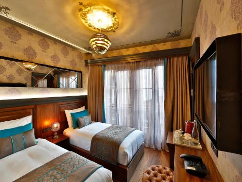 Twin Room - City View