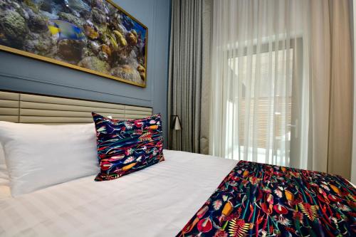 Deluxe Two-Bedroom Apartment