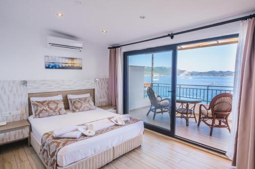 Deluxe Double Room with Balcony, Sea View