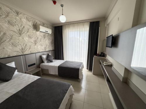 Twin Room with Balcony