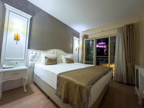 Deluxe Çift Kişilik veya İki Yataklı Oda