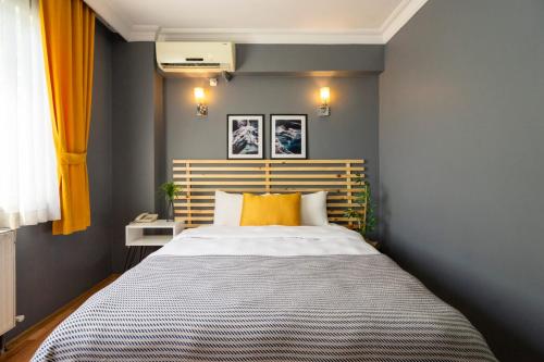 Deluxe Double or Twin Room - City View