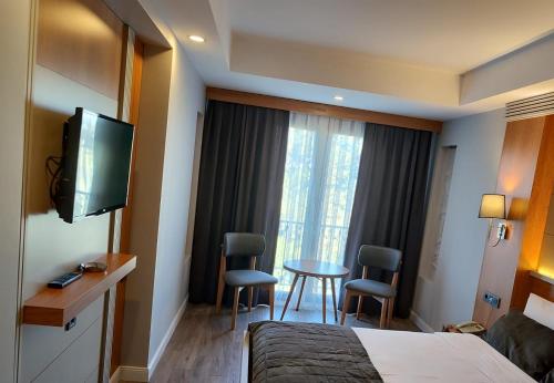 Economy Double or Twin Room