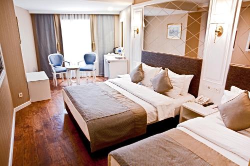 Superior Triple Room