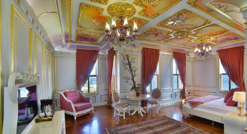Mansion Royal Suite - Free Shared Spa Access (Self use)