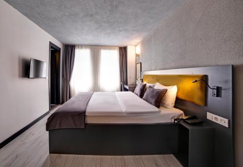 Economy Double Room