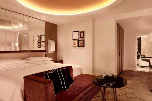 Club King Oda + Club Lounge Erişimi