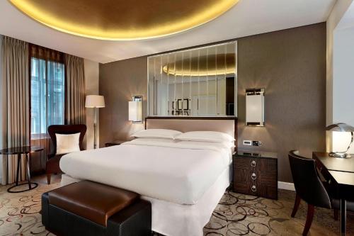 Club Queen Oda - Club Lounge Erişimli