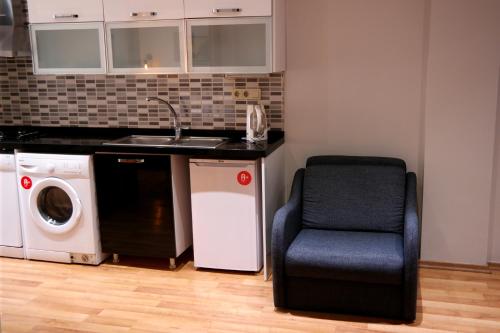 Deluxe Family Room - (5 Adults)