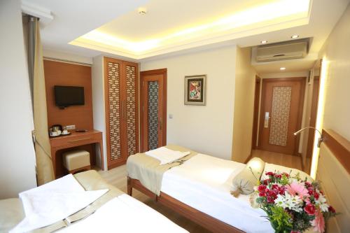Connecting Room