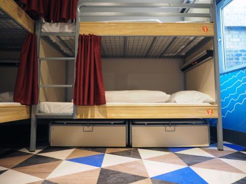 Bed in 8-Bed Mixed Dormitory Room