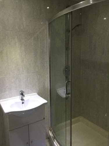 Çift Kişilik Oda - Ortak Banyolu