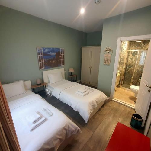 Double Room or Twin Room - With Private Bathroom
