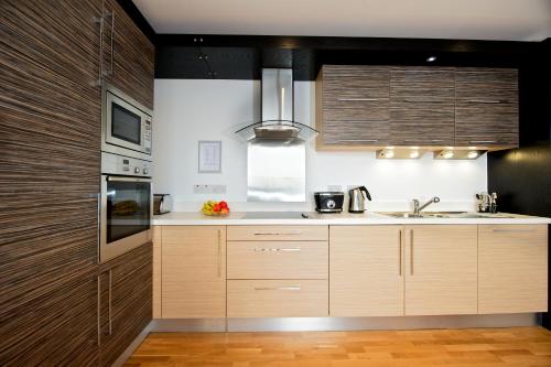 One-Bedroom Apartment (3 Adults)