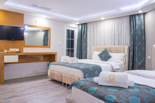 Queen Suite