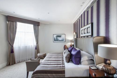 Minsters Deluxe Tek Yatak Odalı Süit