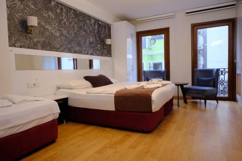 with Balcony Apartment