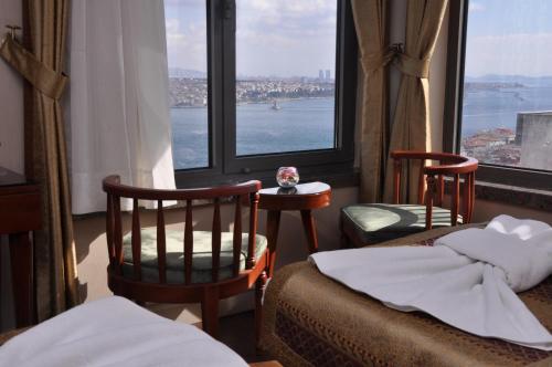 Altı Yatak Odalı Daire - Boğaz ve Taksim Meydanı Manzaralı