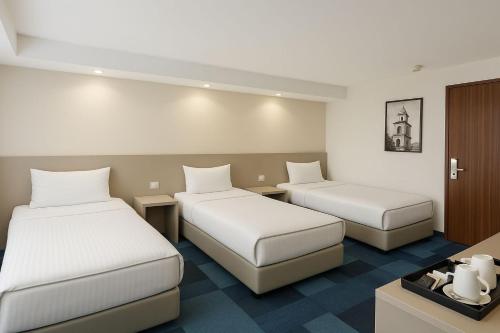 Superior Triple Room