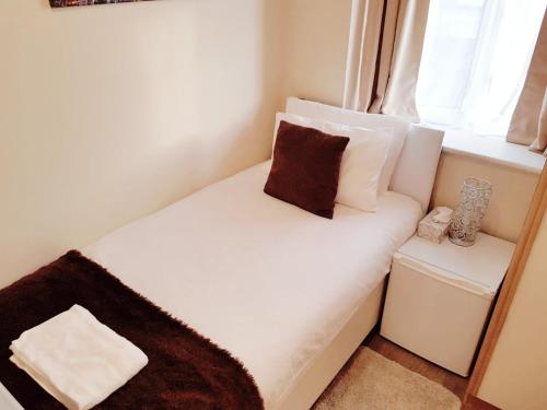 Economy Single Room