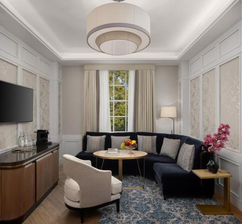 Suite - Meydan Manzaralı