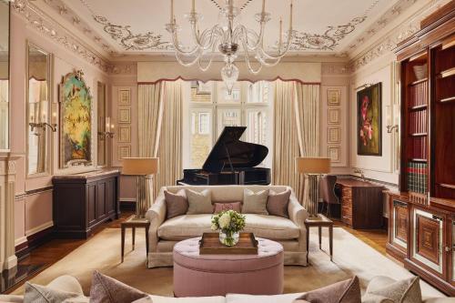 Sutherland Suite