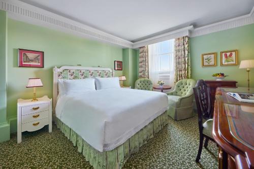 Deluxe Room - Park View