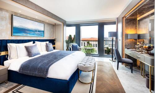 Sea View Deluxe King Room