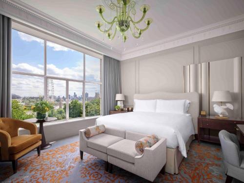 Deluxe King Room - River View