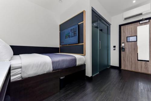 Queen Room - Disability Access